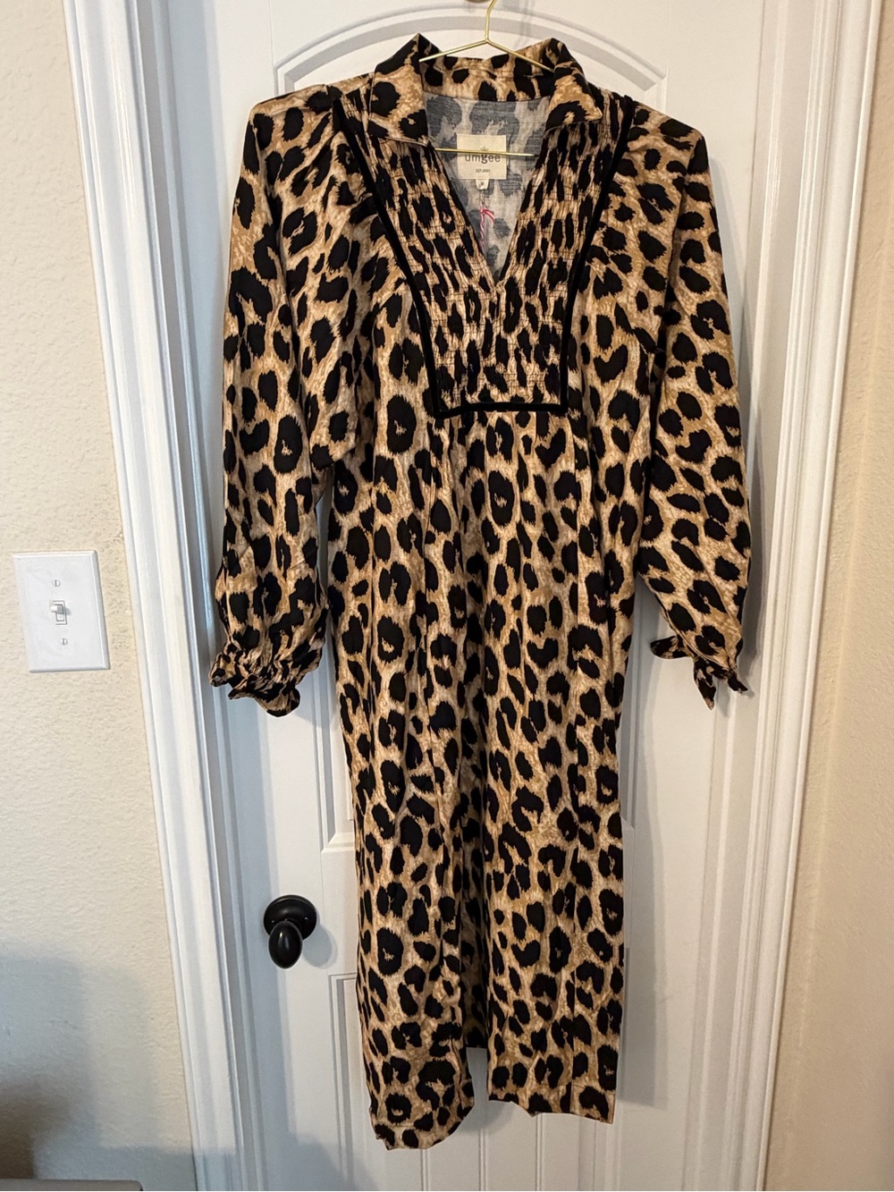 Umgee Black and Tan Leopard Print V-Neck Dress